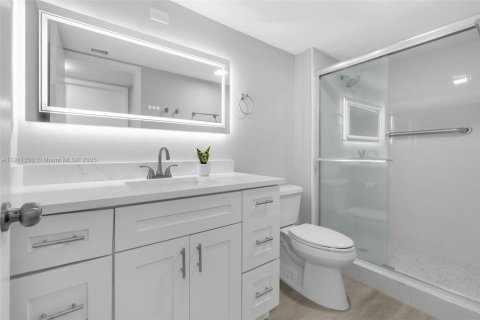 Condo in Boca Raton, Florida, 2 bedrooms  № 1968669 - photo 15