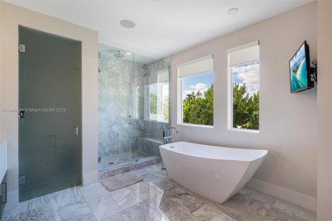House in Fort Lauderdale, Florida 4 bedrooms, 283.91 sq.m. № 1891888 - photo 19