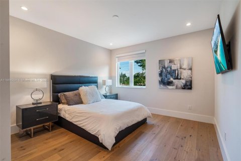 House in Fort Lauderdale, Florida 4 bedrooms, 283.91 sq.m. № 1891888 - photo 23
