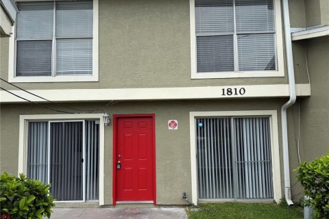 Townhouse in Orlando, Florida 2 bedrooms, 95.6 sq.m. № 2280382 - photo 2