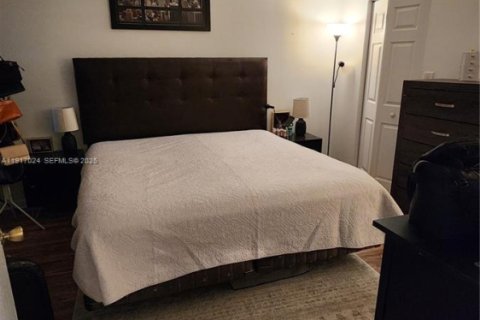 Condo in Deerfield Beach, Florida, 2 bedrooms № 1989630 - photo 19