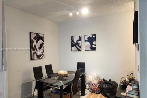 Condo in Deerfield Beach, Florida, 2 bedrooms № 1989630 - photo 9