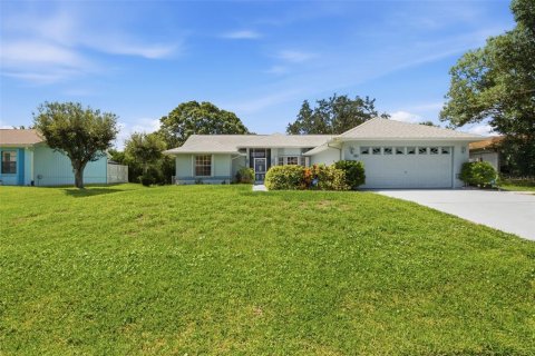 House in Sebastian, Florida 3 bedrooms, 142.23 sq.m. № 2294714