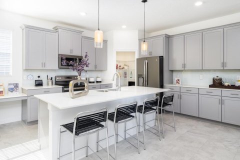Casa en venta en Clermont, Florida, 6 dormitorios, 245.54 m2 № 2384222 - foto 2
