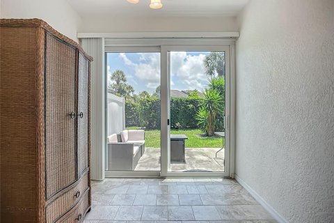 Touwnhouse à vendre à Sarasota, Floride: 3 chambres, 156.17 m2 № 1865829 - photo 15