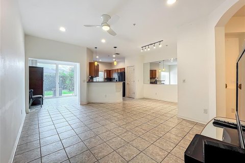 Touwnhouse à vendre à Sarasota, Floride: 3 chambres, 156.17 m2 № 1865829 - photo 3