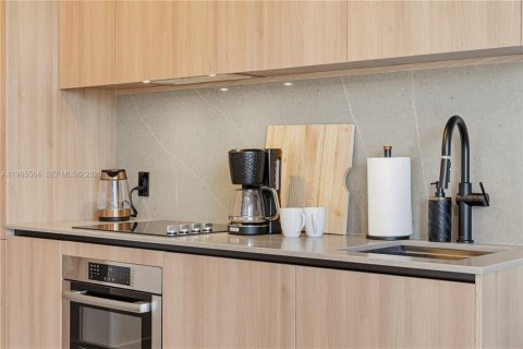 Снять в аренду кондоминиум в Майами, Флорида № 2058525 - фото 8