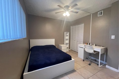 Condominio en venta en Davie, Florida, 2 dormitorios, 89.46 m2 № 1993704 - foto 8