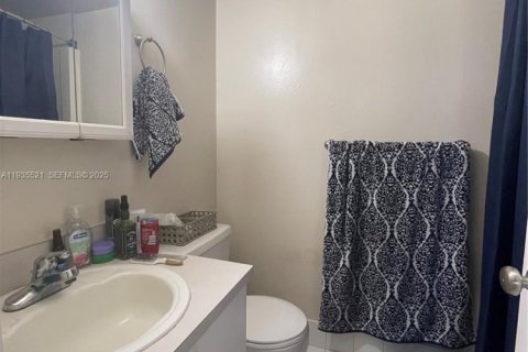 Condominio en venta en Davie, Florida, 2 dormitorios, 89.46 m2 № 1993704 - foto 12