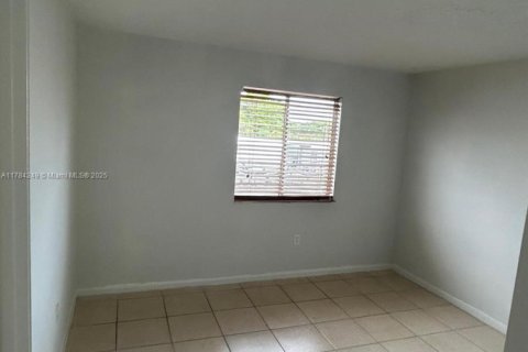 Copropriété à vendre à Miami, Floride: 4 chambres, 119.1 m2 № 1961271 - photo 8