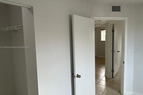 Copropriété à vendre à Miami, Floride: 4 chambres, 119.1 m2 № 1961271 - photo 23