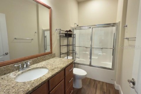 Condo in Tavares, Florida, 2 bedrooms  № 1657735 - photo 12