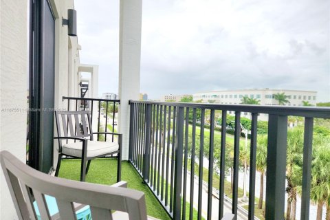 Купить кондоминиум в Дорал, Флорида 3 спальни, 123.93м2, № 1935709 - фото 26