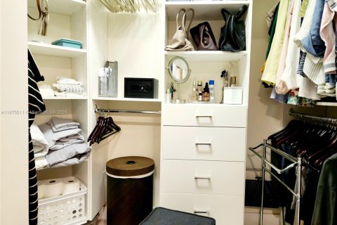 Купить кондоминиум в Дорал, Флорида 3 спальни, 123.93м2, № 1935709 - фото 18