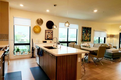 Купить кондоминиум в Дорал, Флорида 3 спальни, 123.93м2, № 1935709 - фото 4