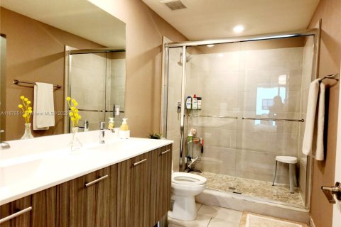 Купить кондоминиум в Дорал, Флорида 3 спальни, 123.93м2, № 1935709 - фото 16