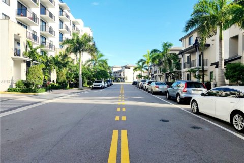 Купить кондоминиум в Дорал, Флорида 3 спальни, 123.93м2, № 1935709 - фото 21