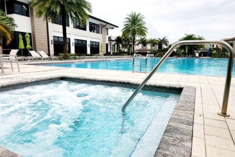 Купить кондоминиум в Дорал, Флорида 3 спальни, 123.93м2, № 1935709 - фото 29