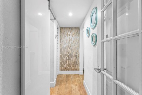 Casa en venta en Miami, Florida, 3 dormitorios, 130.9 m2 № 2000555 - foto 22