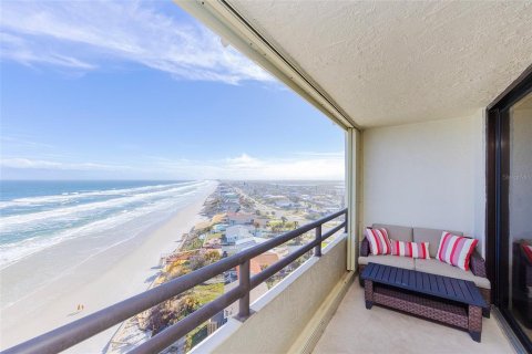 Condo in Daytona Beach Shores, Florida, 2 bedrooms  № 1513655 - photo 8