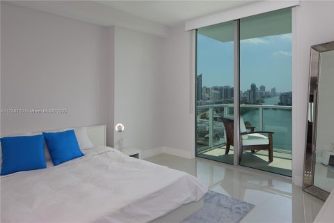 Condominio en alquiler en Miami Beach, Florida, 2 dormitorios, 87.51 m2 № 1962852 - foto 14