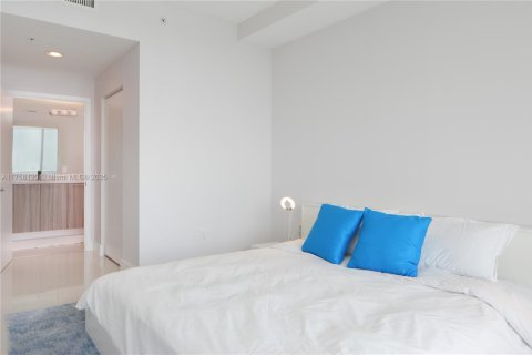 Condominio en alquiler en Miami Beach, Florida, 2 dormitorios, 87.51 m2 № 1962852 - foto 15