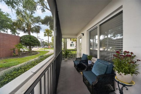 Copropriété à vendre à Maitland, Floride: 2 chambres, 75.81 m2 № 2266434 - photo 2