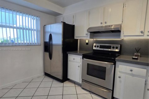 Copropriété à louer à Miami Beach, Floride: 1 chambre, 71.07 m2 № 1878829 - photo 22