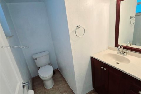 Copropriété à louer à Miami Beach, Floride: 1 chambre, 71.07 m2 № 1878829 - photo 17