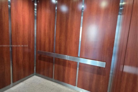 Copropriété à louer à Miami Beach, Floride: 1 chambre, 71.07 m2 № 1878829 - photo 13