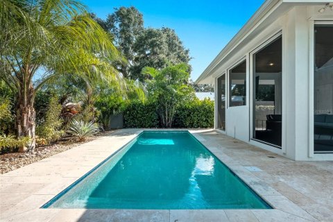 House in New Smyrna Beach, Florida 3 bedrooms, 194.35 sq.m. № 1913605 - photo 6
