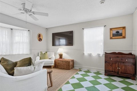 House in New Smyrna Beach, Florida 3 bedrooms, 194.35 sq.m. № 1913605 - photo 29