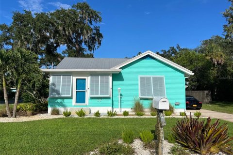House in New Smyrna Beach, Florida 3 bedrooms, 194.35 sq.m. № 1913605 - photo 2