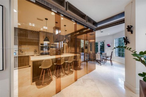 Casa en venta en Sunny Isles Beach, Florida, 6 dormitorios, 371.05 m2 № 1971063 - foto 26