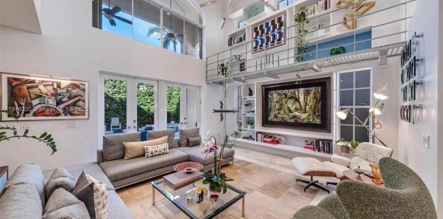Casa en Sunny Isles Beach, Florida 6 dormitorios, 371.05 m2 № 1971063