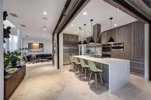 Casa en venta en Sunny Isles Beach, Florida, 6 dormitorios, 371.05 m2 № 1971063 - foto 5