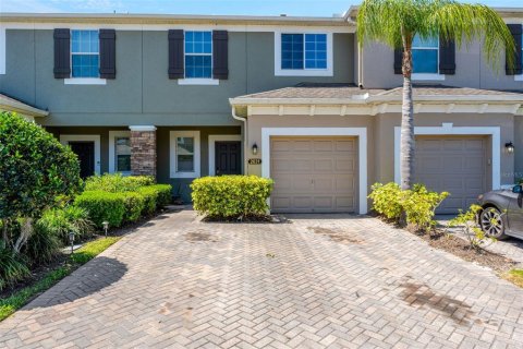 Townhouse in Sanford, Florida 3 bedrooms, 152.55 sq.m. № 1653886 - photo 1