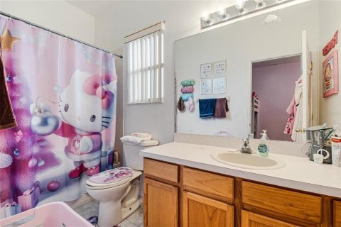 Casa en venta en Kissimmee, Florida, 4 dormitorios, 221.48 m2 № 2342559 - foto 5