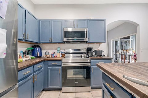 Casa en venta en Kissimmee, Florida, 4 dormitorios, 221.48 m2 № 2342559 - foto 10