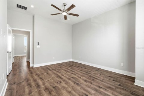 Touwnhouse à vendre à Tampa, Floride: 2 chambres, 162.39 m2 № 2316736 - photo 21