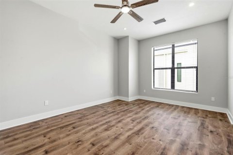 Touwnhouse à vendre à Tampa, Floride: 2 chambres, 162.39 m2 № 2316736 - photo 7