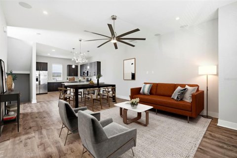 Touwnhouse à vendre à Tampa, Floride: 2 chambres, 162.39 m2 № 2316736 - photo 3