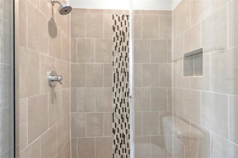 Touwnhouse à vendre à Tampa, Floride: 2 chambres, 162.39 m2 № 2316736 - photo 24