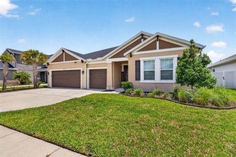 Villa ou maison à vendre à Wesley Chapel, Floride: 4 chambres, 271.27 m2 № 2212069 - photo 6