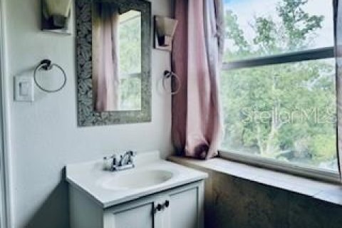 Townhouse in Tampa, Florida 3 bedrooms, 124.12 sq.m. № 1869781 - photo 16