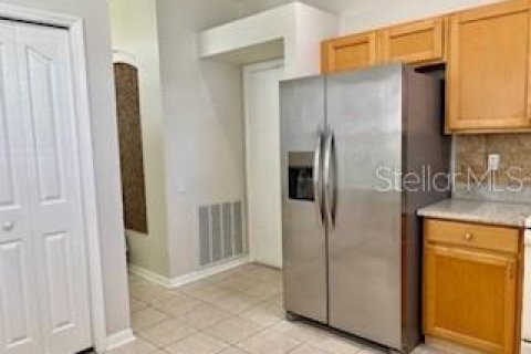 Townhouse in Tampa, Florida 3 bedrooms, 124.12 sq.m. № 1869781 - photo 5