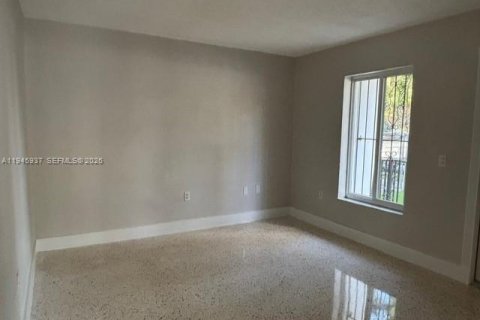 Appartement à louer à Miami, Floride: 1 chambre, 60.39 m2 № 2002172 - photo 2