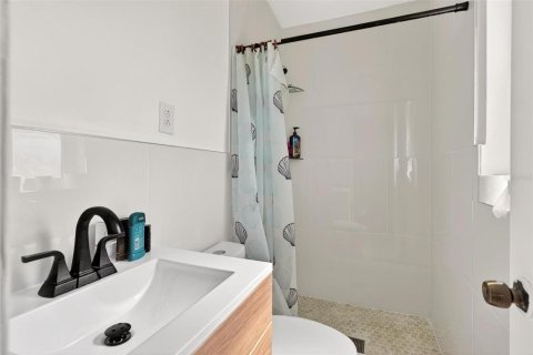 Casa en venta en Orlando, Florida, 4 dormitorios, 140.93 m2 № 2148564 - foto 12