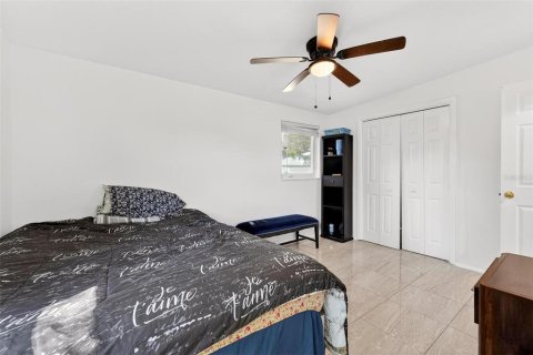 Casa en venta en Orlando, Florida, 4 dormitorios, 140.93 m2 № 2148564 - foto 15