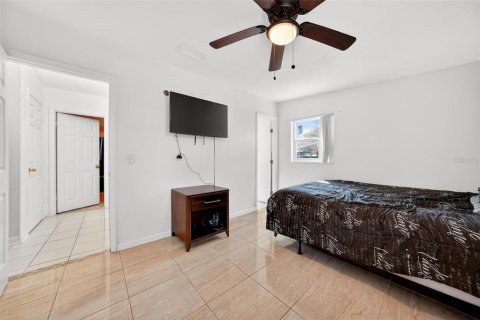 Casa en venta en Orlando, Florida, 4 dormitorios, 140.93 m2 № 2148564 - foto 23